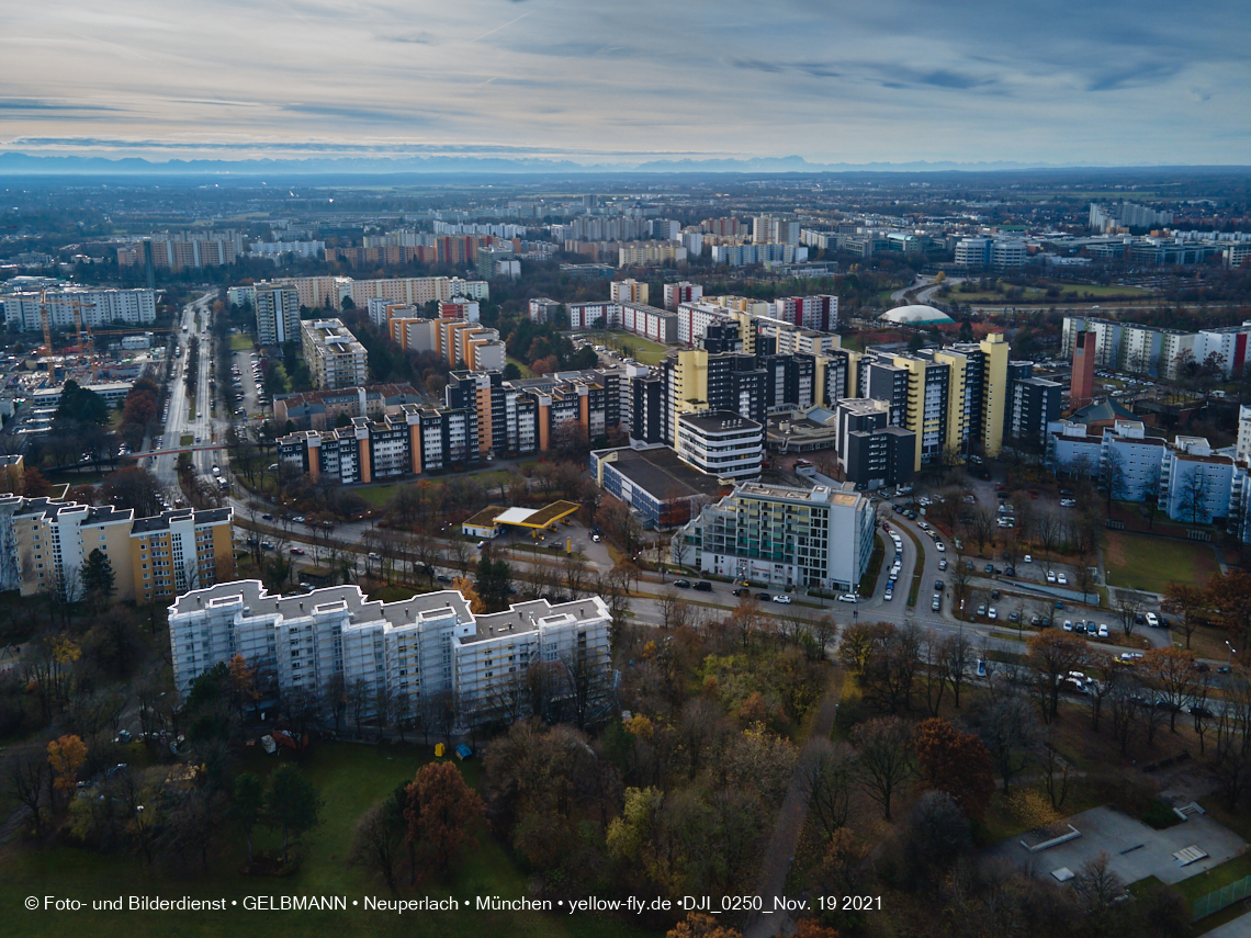 19.11.2021 - Luftbilder von der Baustelle Karl-Marx-Ring 53-57c in Neuperlach